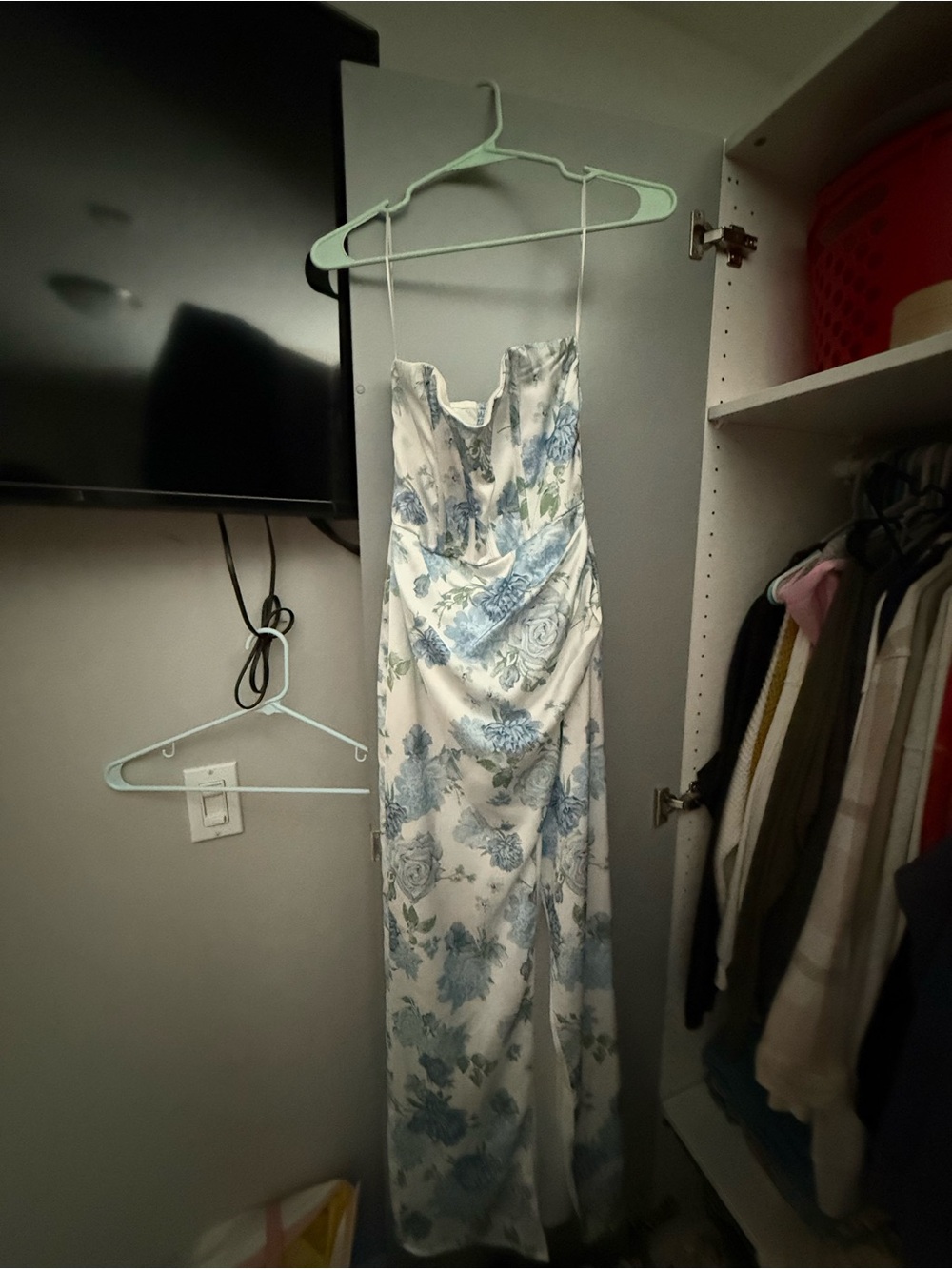 ALTERED STATE Strapless Floral Maxi Dress in White & Light Blue